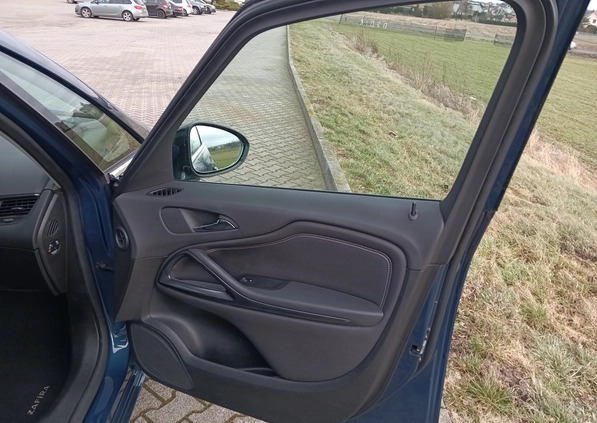 Opel Zafira cena 58000 przebieg: 110000, rok produkcji 2016 z Głogów małe 562